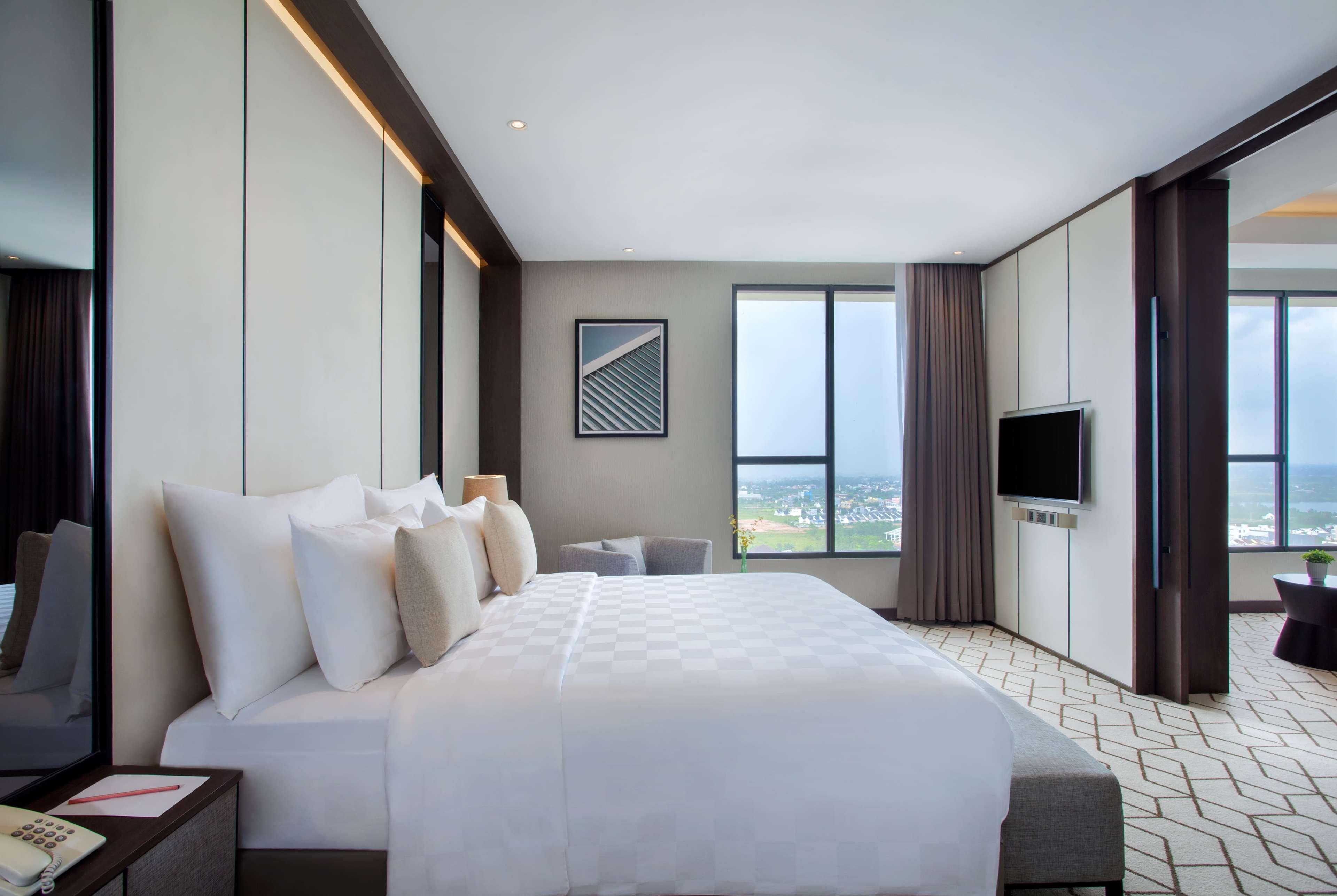 Wyndham Opi Hotel Palembang Extérieur photo
