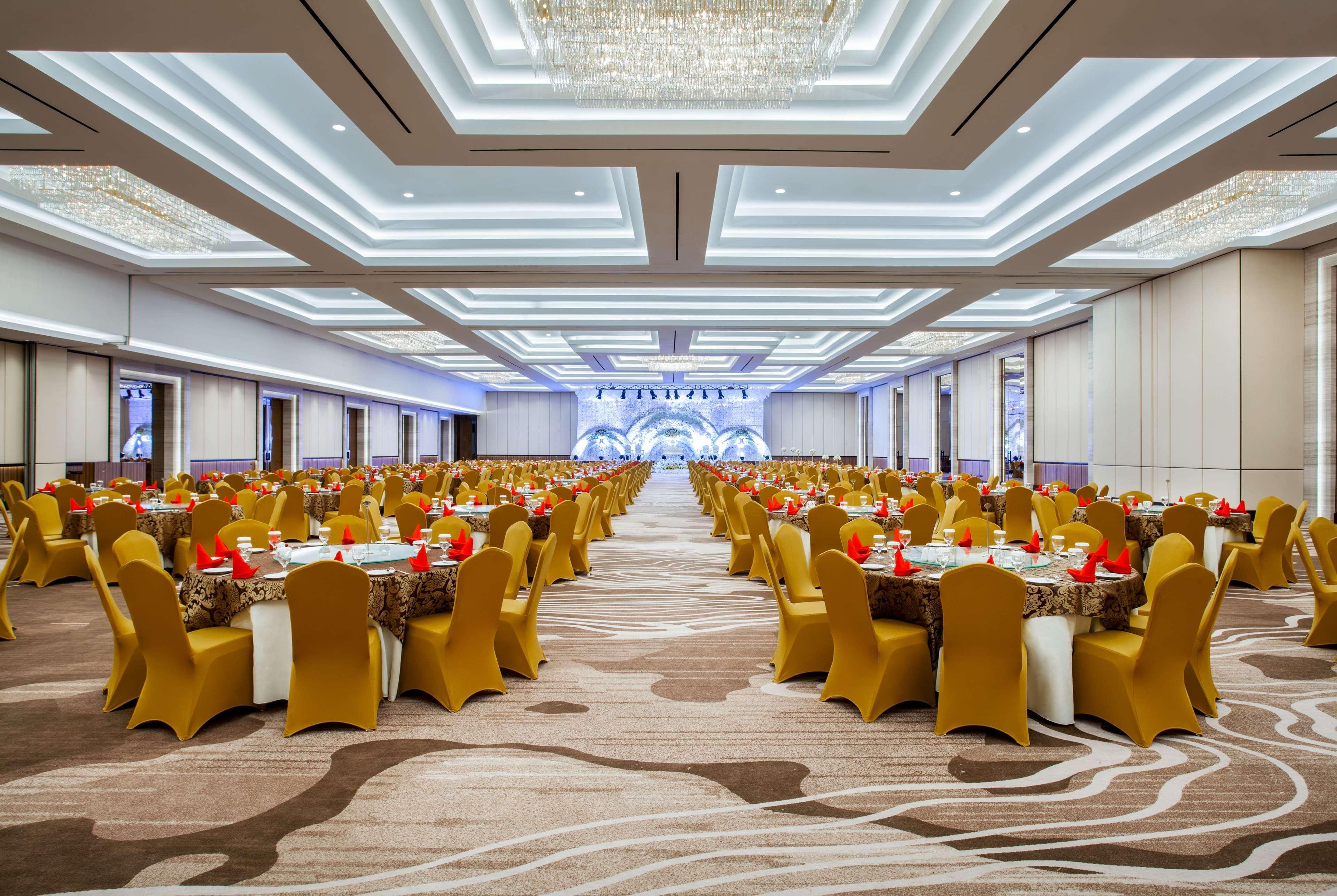 Wyndham Opi Hotel Palembang Extérieur photo